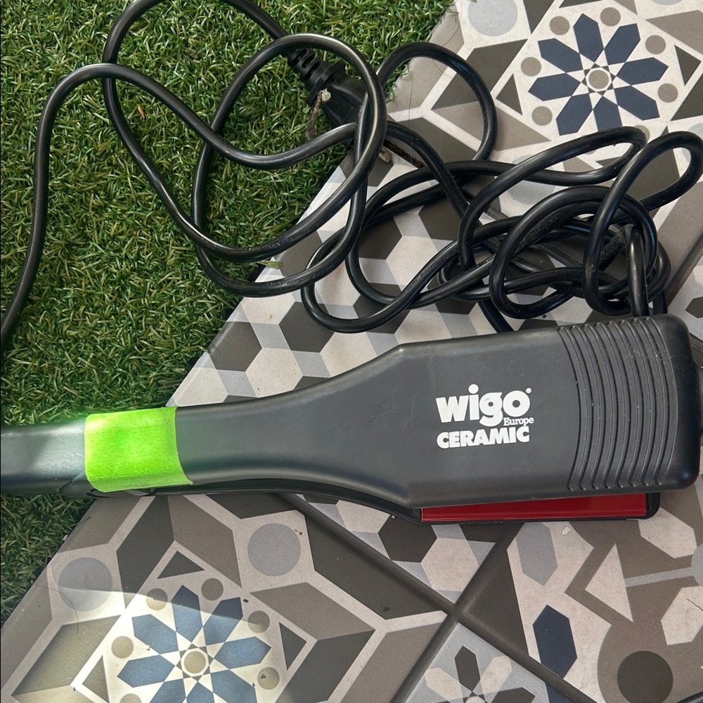hair straightener
